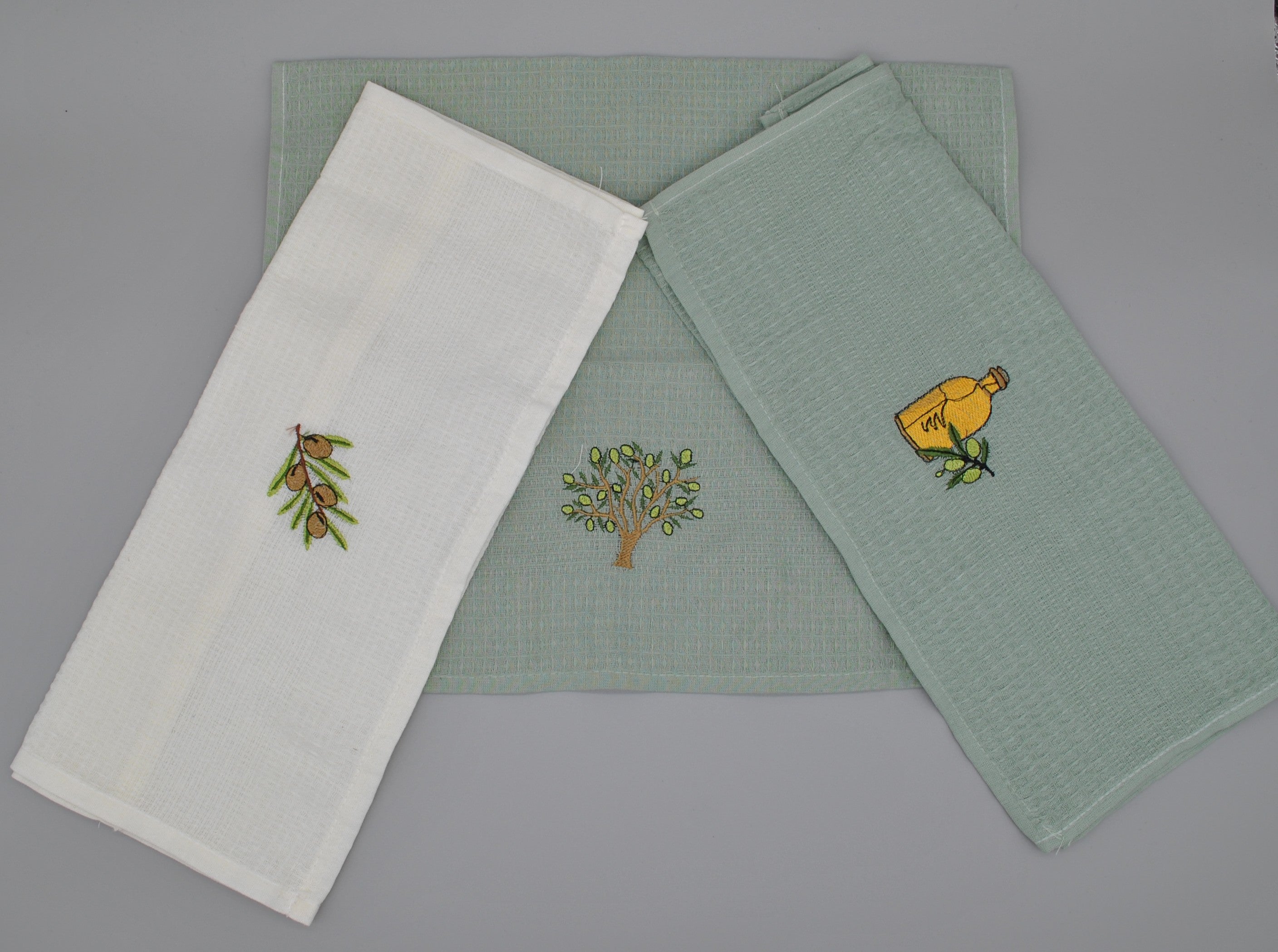 Torchons de Cuisine Brodés 40x60 cm – Lot de 3 – Élégance et Absorption au Quotidien | Maison Royale Collection