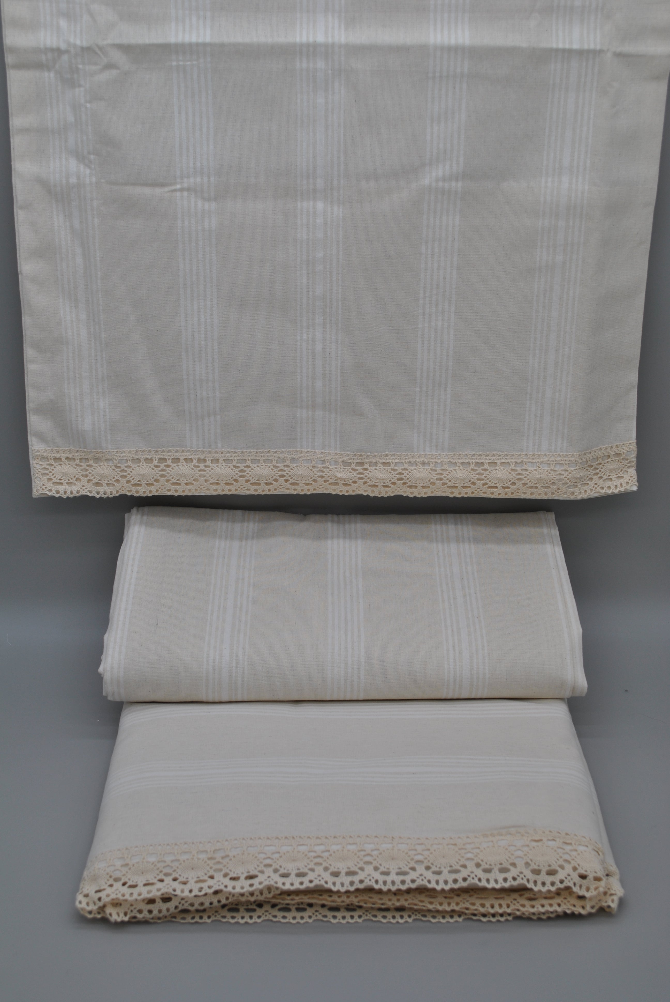 Parure de lit double tissée naturelle 220x240 – Naturel (Crème) – 50% coton & 50% lin – Taies d’oreiller dentelle | Maison Royale Collection