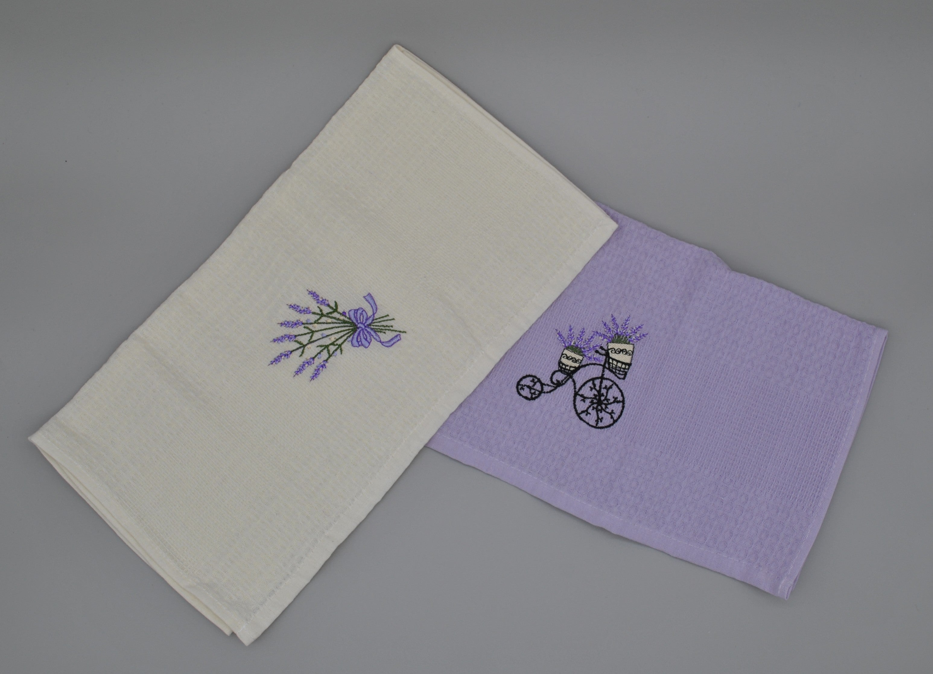 Torchons de Cuisine Brodés 40x60 cm – Lot de 2 – Élégance et Absorption au Quotidien | Maison Royale Collection
