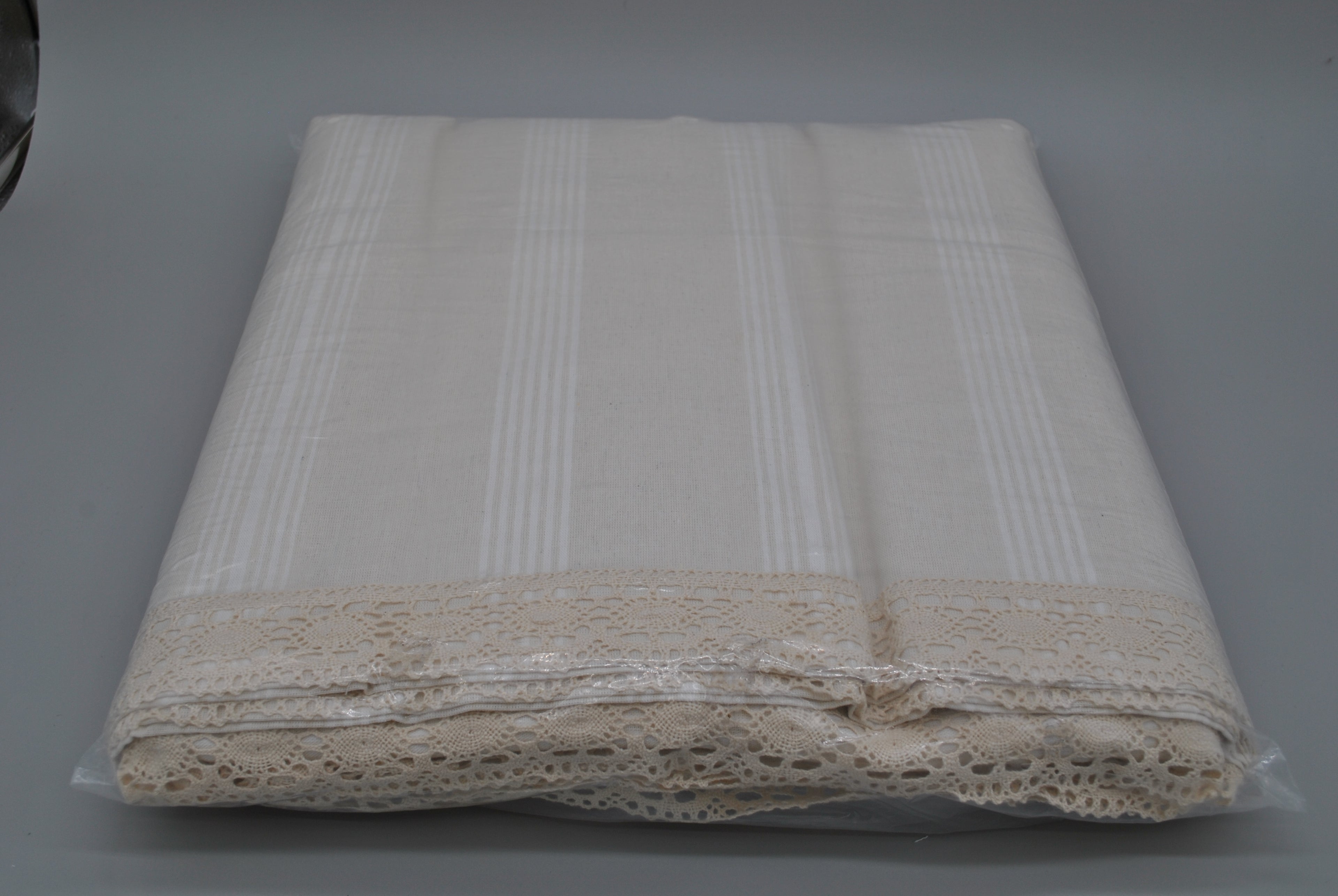 Parure de lit double tissée naturelle 220x240 – Naturel (Crème) – 50% coton & 50% lin – Taies d’oreiller dentelle | Maison Royale Collection