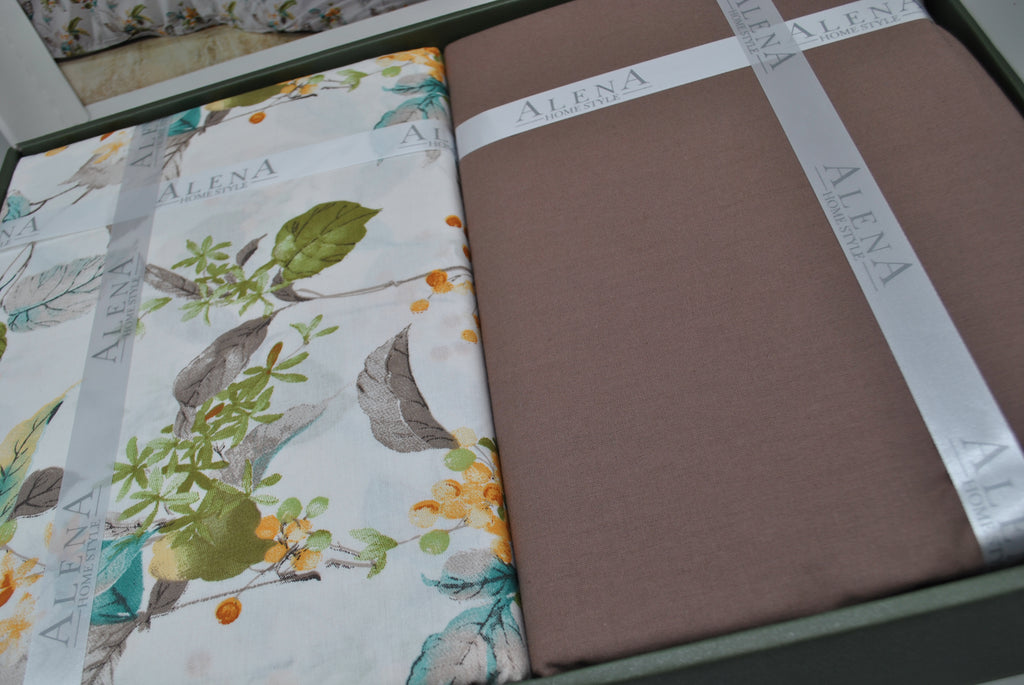 King Size %100 Pamuk 60 Tel Nevresim Takımı – 220×240 cm Nevresim + 160×200+30 cm Lastikli Çarşaf + 2 Adet 50×70 cm Yastık Kılıfı – Şık Hediye Kutusu
